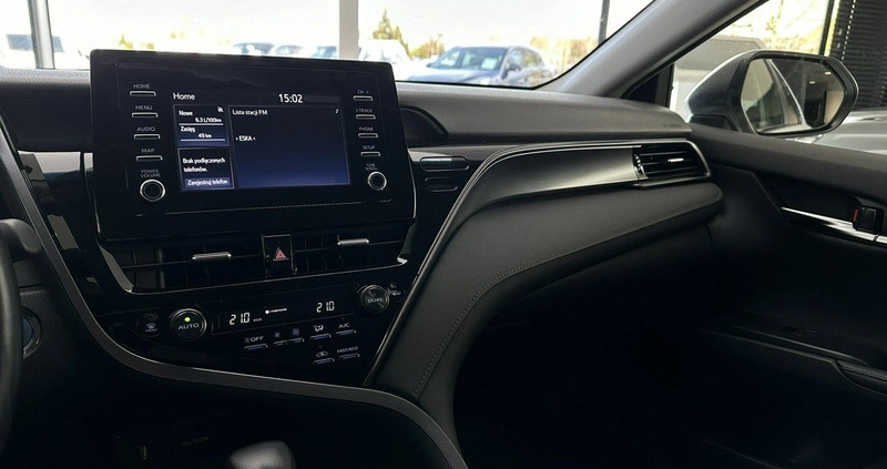 Toyota Camry cena 134900 przebieg: 28148, rok produkcji 2021 z Trzcińsko-Zdrój małe 781